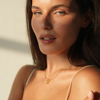 El collar original