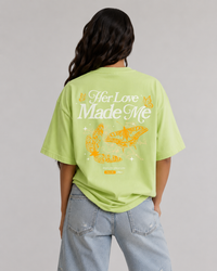 Das T-Shirt der Liebe einer Mutter